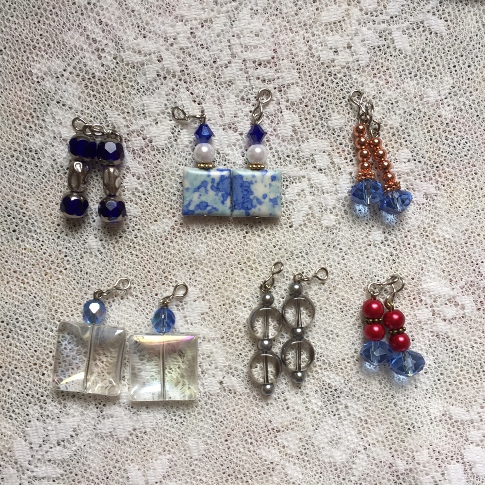 6 PAIRS “SAG FREE” DANGLE EARRINGS SPECIAL DESIGN!